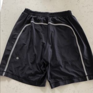 Lululemon gym shorts w/ liner
